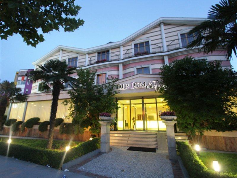 Diplomat Hotel & Spa Тирана Экстерьер фото